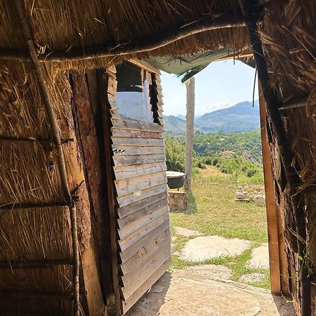 Camping Lekdushi - Shehu Hotel Tepelene Buitenkant foto