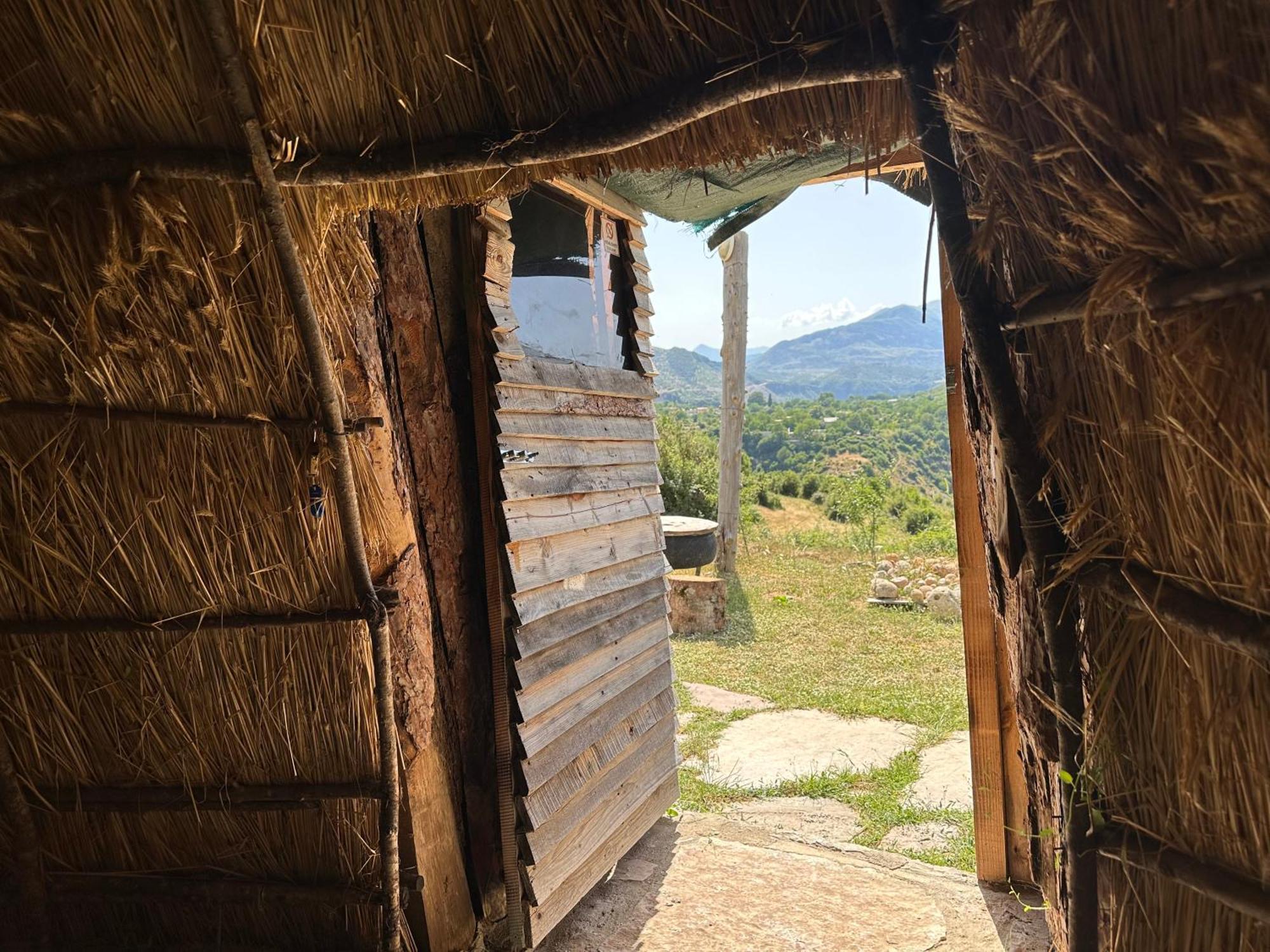 Camping Lekdushi - Shehu Hotel Tepelene Buitenkant foto