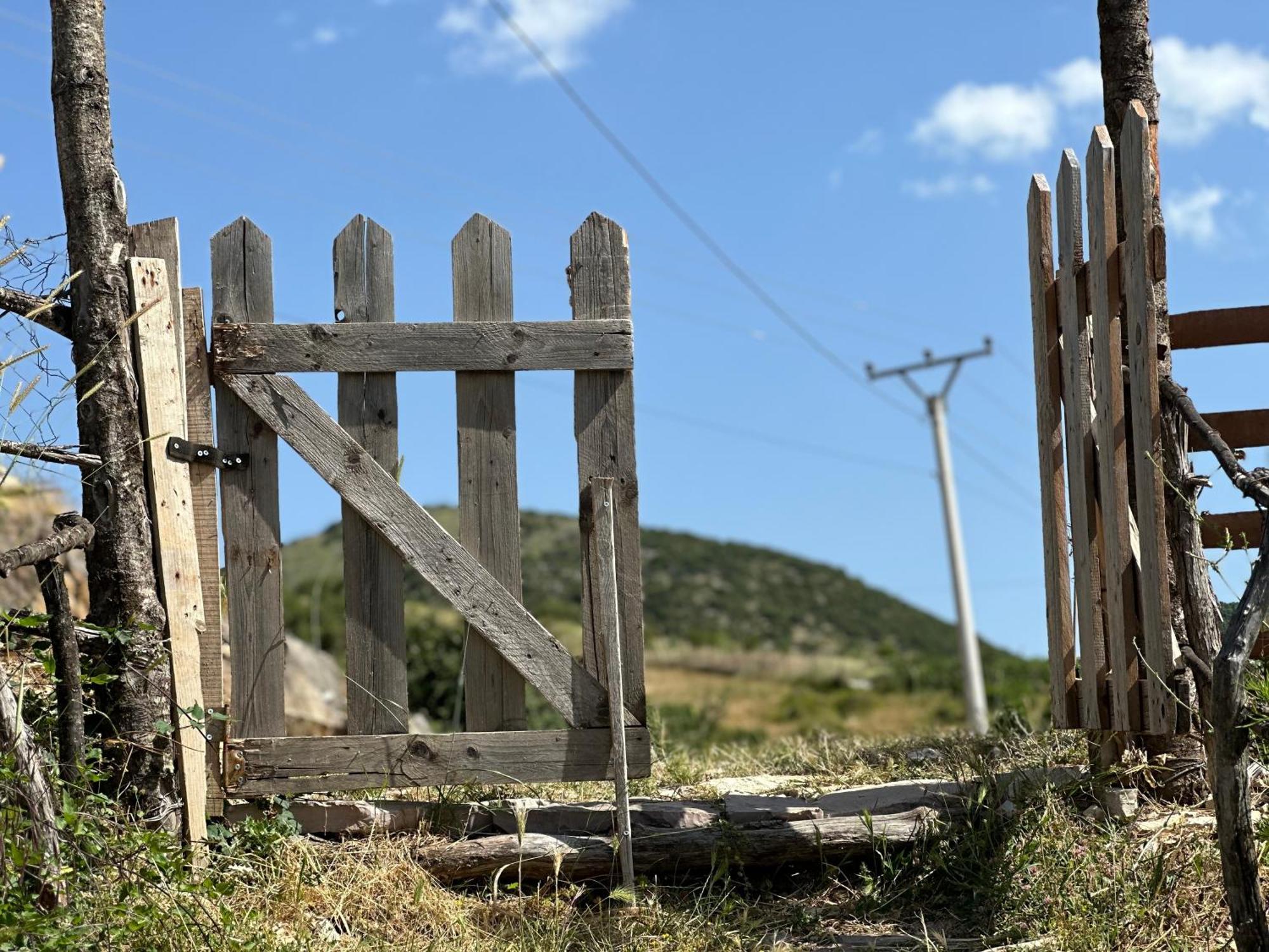 Camping Lekdushi - Shehu Hotel Tepelene Buitenkant foto